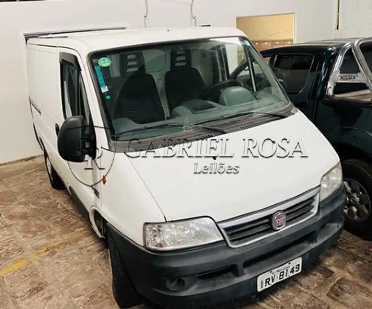 LOTE 002 - VEÍCULO FIAT/DUCATO CARGO, COR BRANCA, PLACA IRV8149, ANO/MODELO 2011/2012, RENAVAM: 00323738150, CHASSI: 93W244F14C2075662.