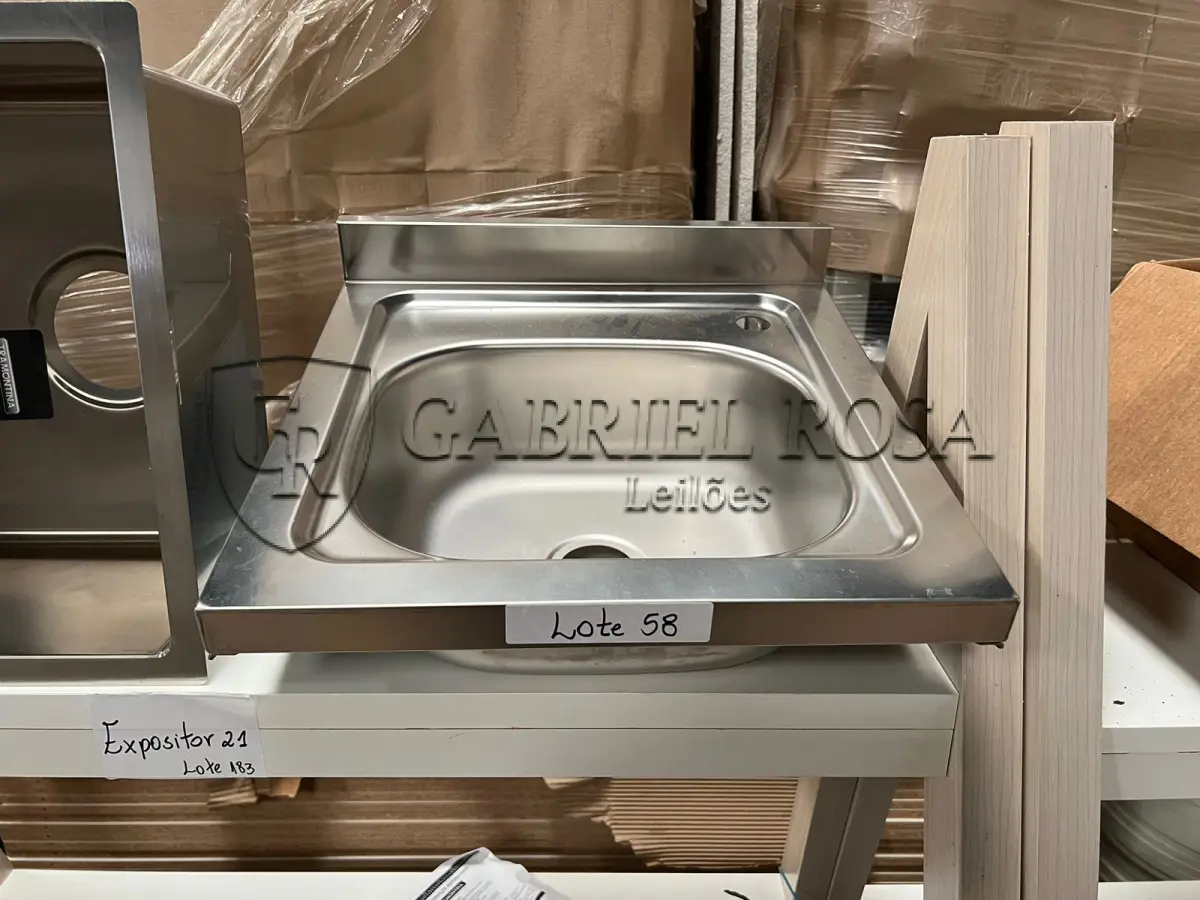LOTE 058 - Cuba inox