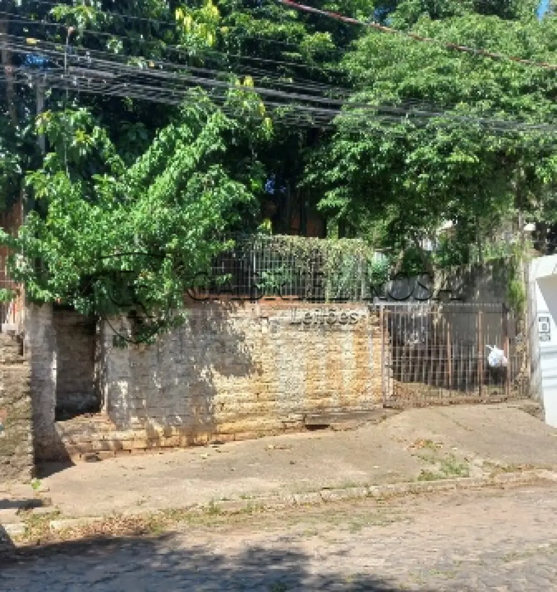 LOTE 011 - UM TERRENO SITUADO EM ESTÂNCIA VELHA, NO QUARTEIRÃO FORMADO PELAS RUA VISCONDE DE MAUÁ, RUA VISCONDE DE CAIRÚ, RUA JOÃO LOURENÇO E RUA JOSÉ ATALIBA TORRES, CONSTITUÍDO DO LOTE 14 DA QUADRA 32, MEDINDO 10 METROS DE LARGURA E 20 METROS DE COMPRIMENTO.