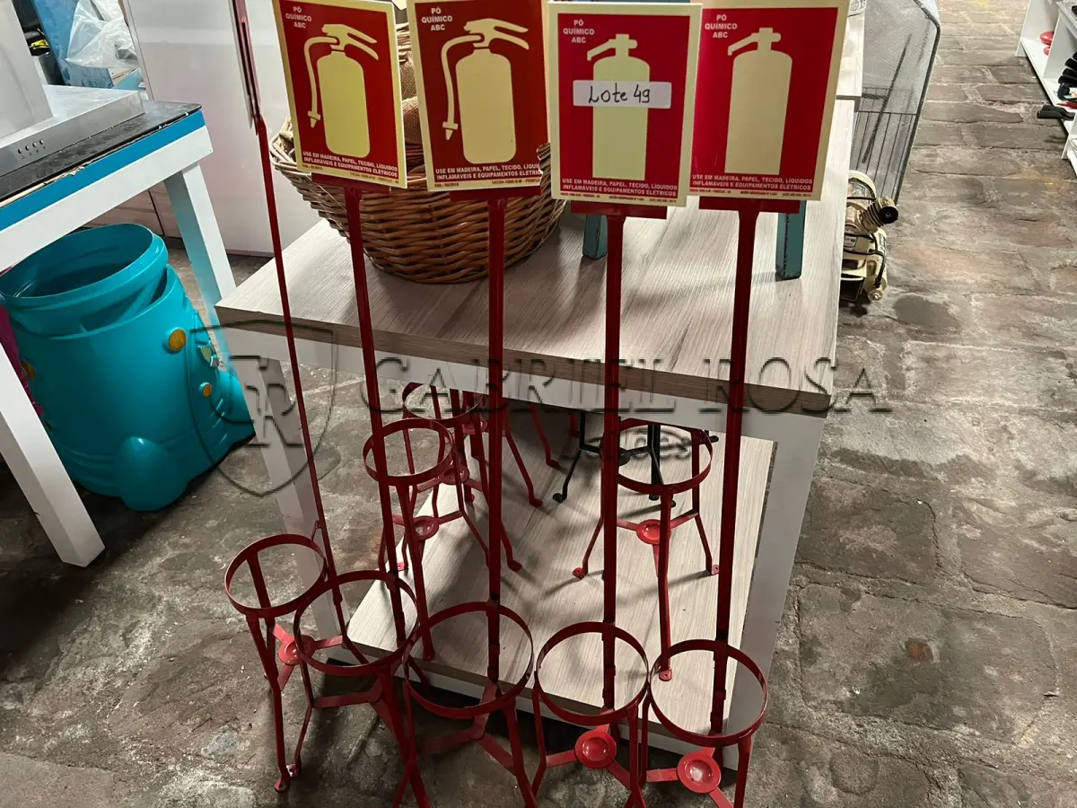 LOTE 049 - Extintores