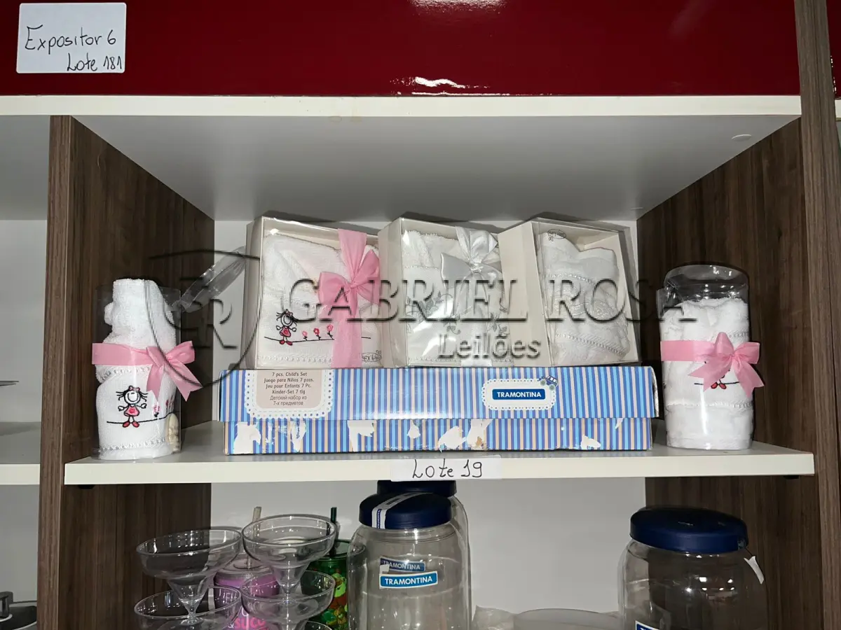 LOTE 019 - Produtos para bebê