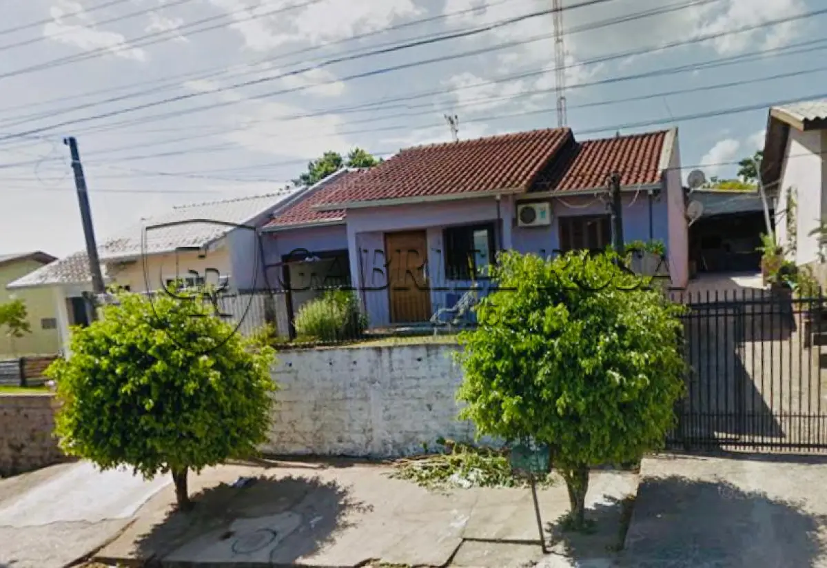 LOTE 002 - Um terreno com suas benfeitorias, situado no Bairro Lago Azul em Estância Velha, com área de 250 metros quadrados, matriculado sob nº 25045 no Registro de imóveis de Estãncia Velha