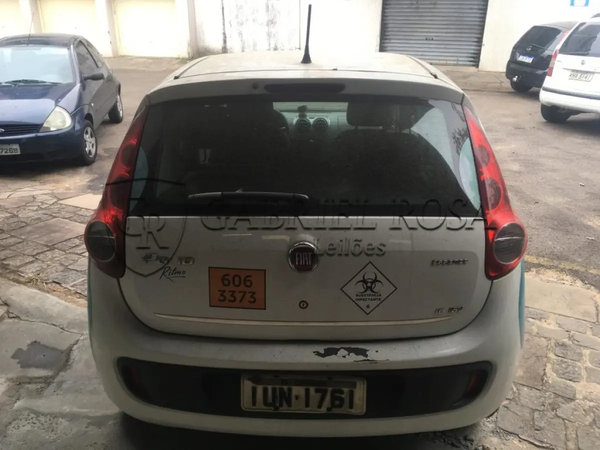 LOTE 016 - Fiat Palio Essence 1.6 Dualogic Flex 5P 2013/2014, Cor Branca, Placa IUN1761