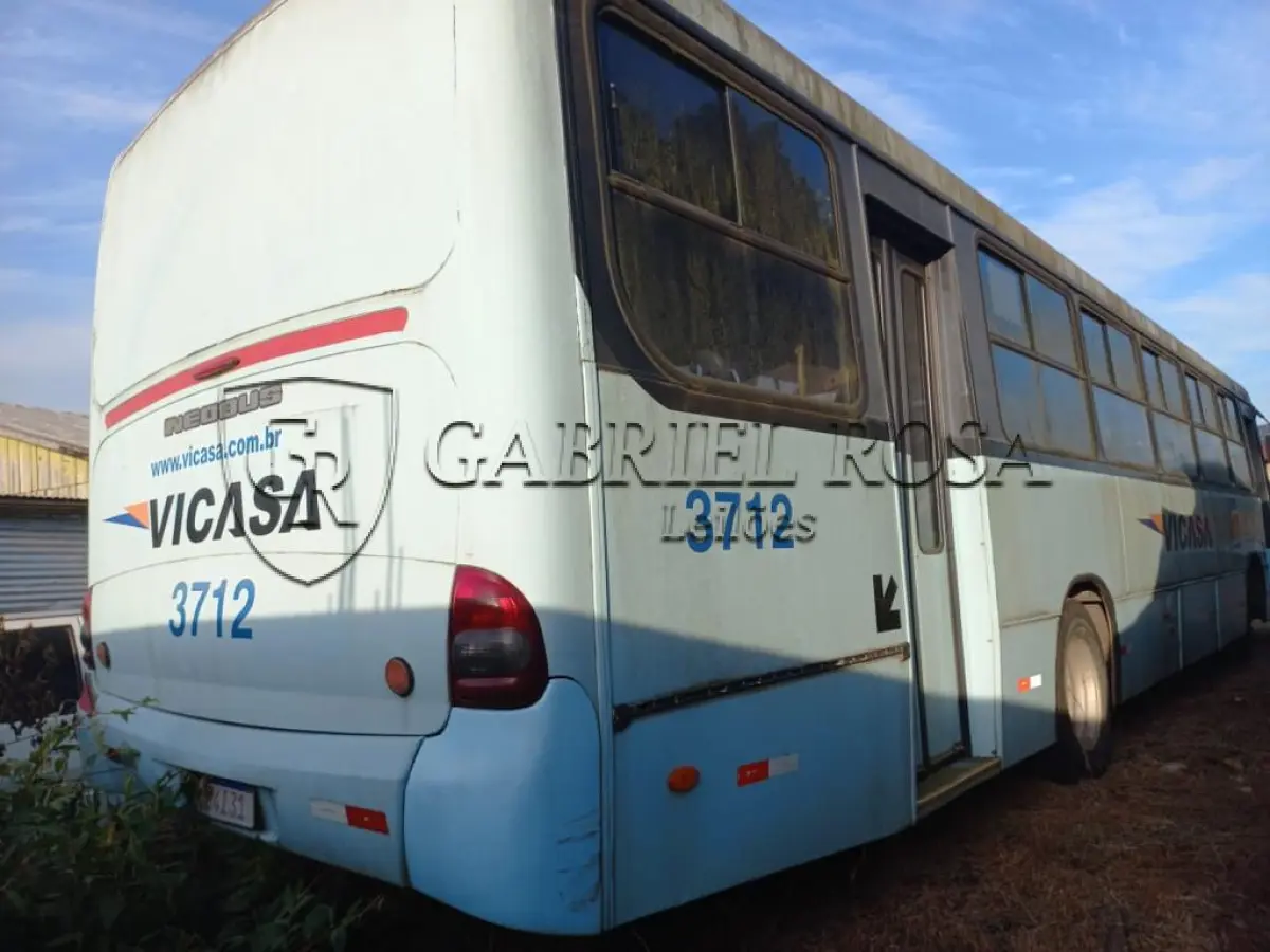 LOTE 001 - ÔNIBUS MERCEDEZ BENZ, ANO 2003, COR AZUL, PLACAS ILJ4831.