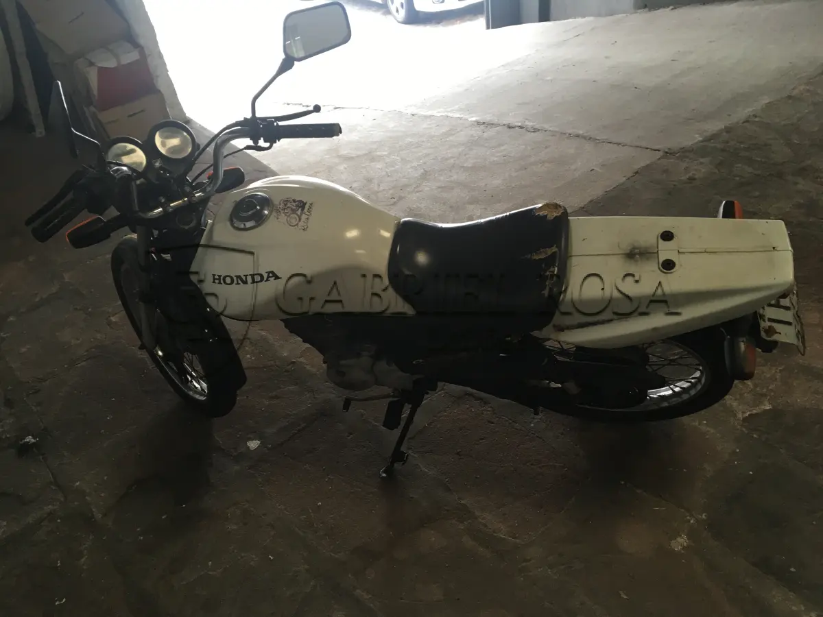 LOTE 004 - HONDA/CG 125 CARGO KS GASOLINA, ANO/MODELO 2009/2009, COR BRANCA, PLACA IPW5117