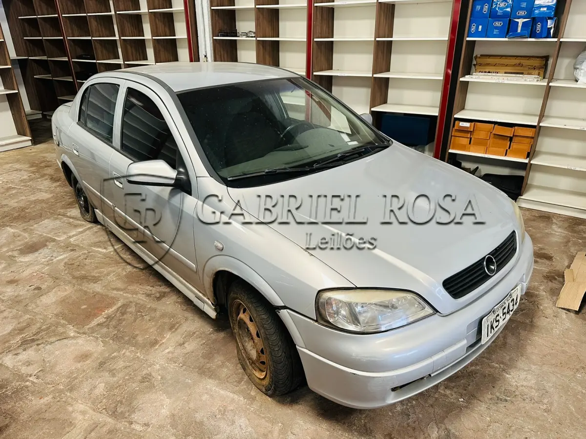 LOTE 001 - VEÍCULO GM/ASTRA SEDAN CD, COR PRATA, ANO/MODELO 2002/2002, PLACA IKS5434, RRENAVAM: 785609415, CHASSI: 9BGTT69B02B155489