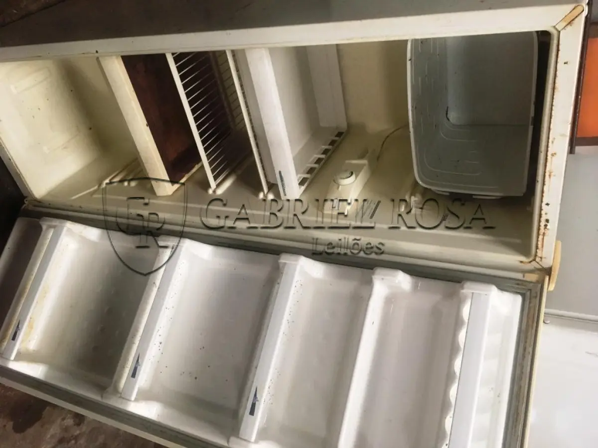 LOTE 023 - Eletro doméstico ( Refrigeradores )
