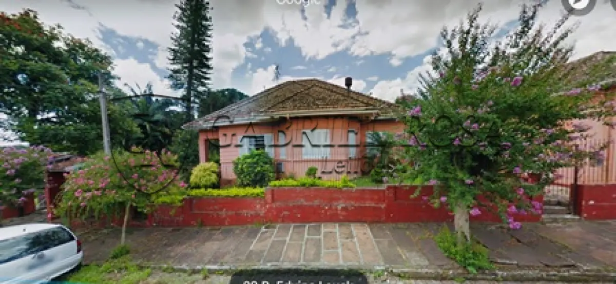 LOTE 002 - Uma casa de alvenaria própria para moradia, com a área construída de 330,17 m², terreno com mais ou menos 2.540,00 m², suas dependências, instalações e demais benfeitorias, situada na Rua Presidente Lucena, nº 4063, Bairro das Rosas, Estância Velha-RS, registrada sob matrícula 22.513