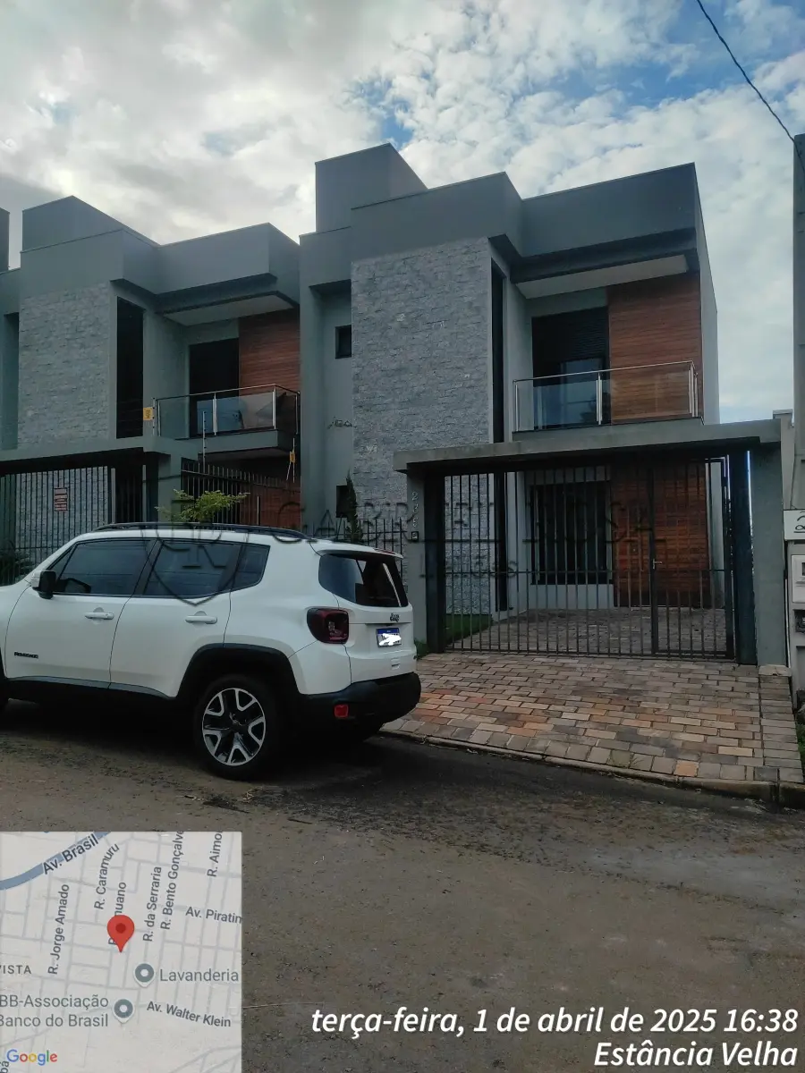 LOTE 001 - Prédio residencial de alvenaria, em dois pavimentos, sendo 49,06m² de pavimento térreo e 54,08m² de pavimento superior, com a área real privativa de 102,47 m², área real de uso comum de 0,67 m², totalizando uma área de 103,14 m², demonimado Casa 03 do "Condomínio Residencial Solin, e uma vaga de estacionamento descoberta com 12,50 m², situado na Rua Hulda Dienstmann, nº 235, Bairro Bela Vista, Estância Velha/RS. Registrado sob Matrícula nº 47.630