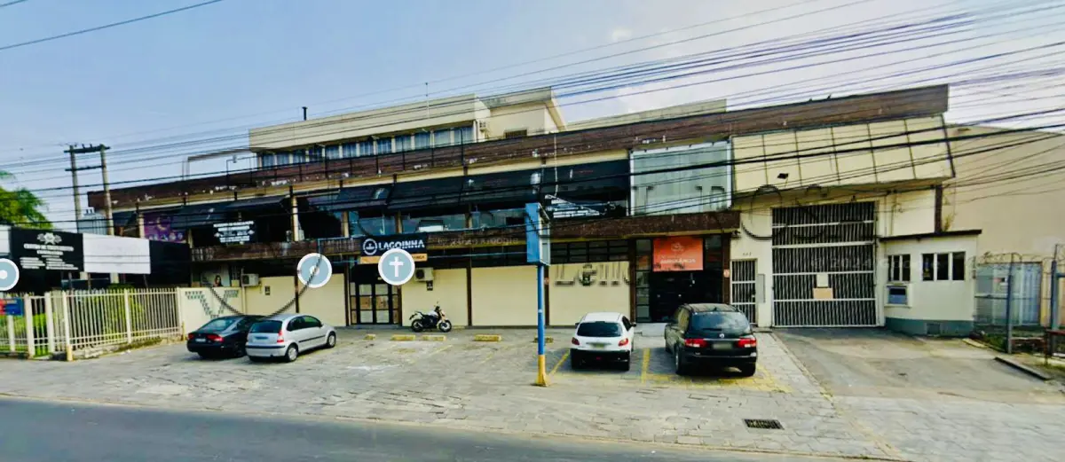 LOTE 001 - O conjunto industrial com área de 4.558,56 M², e o respectivo terreno com área aproximada de 4.473,00 M²,  situado na Avenida do Forte, nº 171 - Vila Ipiranga, Porto Alegre/RS. Registrado sob matrícula nº 6141
