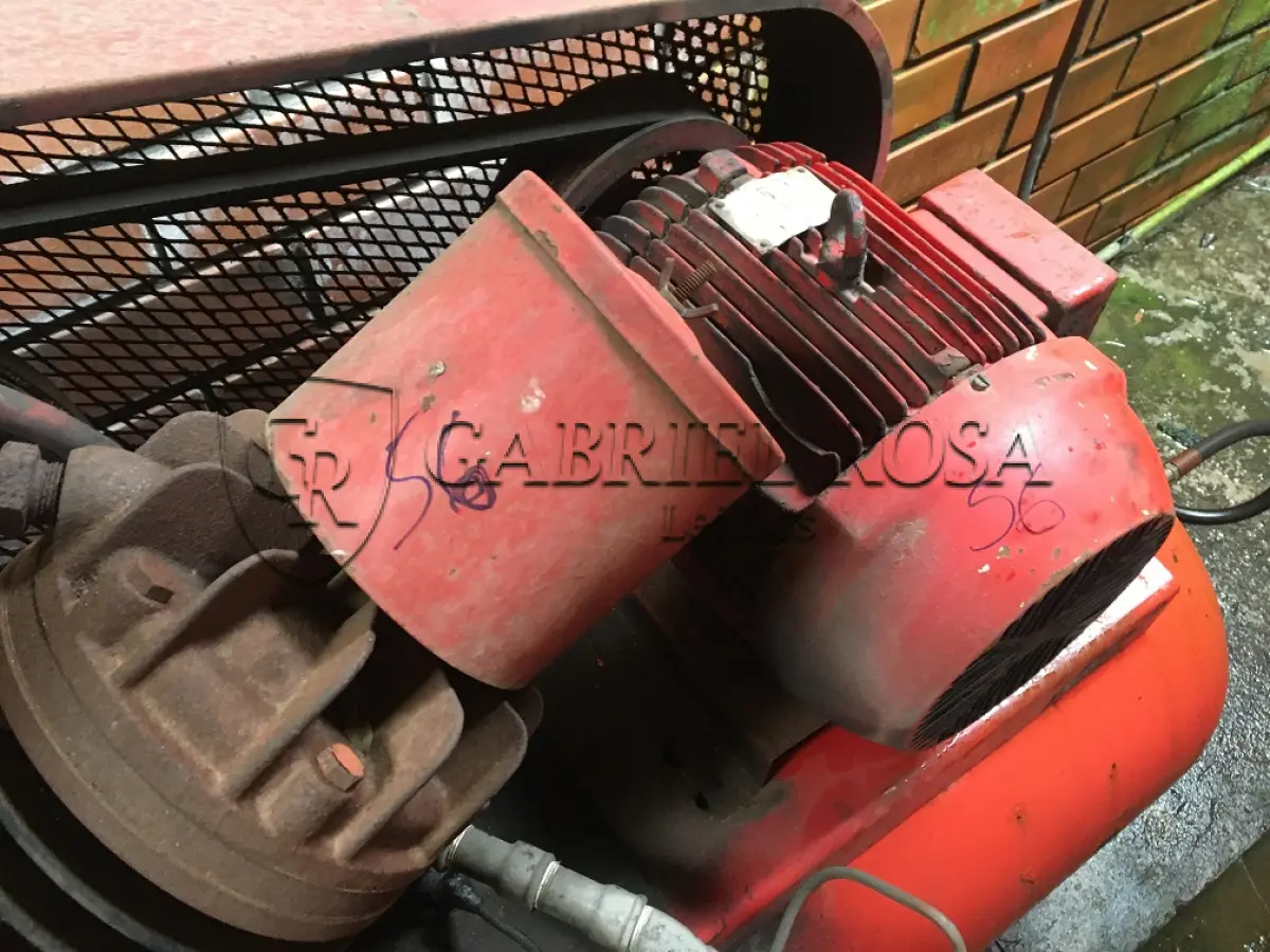 LOTE 095 - Compressor de ar