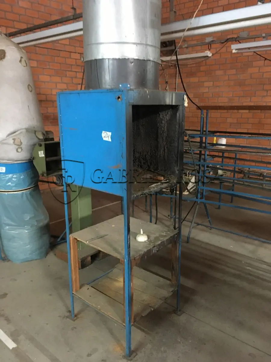 LOTE 081 - Cabine de pintura