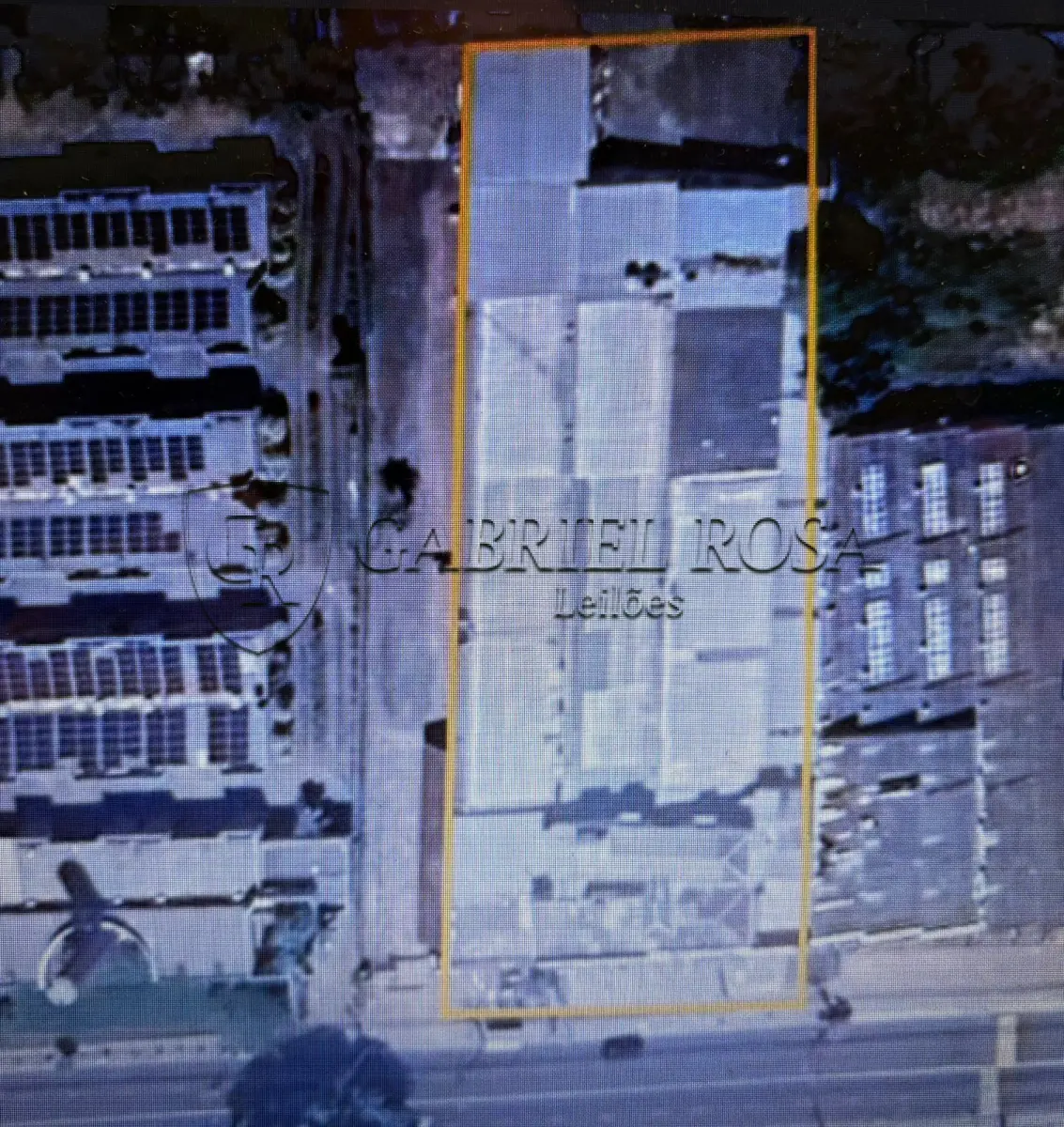 LOTE 001 - O conjunto industrial com área de 4.558,56 M², e o respectivo terreno com área aproximada de 4.473,00 M²,  situado na Avenida do Forte, nº 171 - Vila Ipiranga, Porto Alegre/RS. Registrado sob matrícula nº 6141