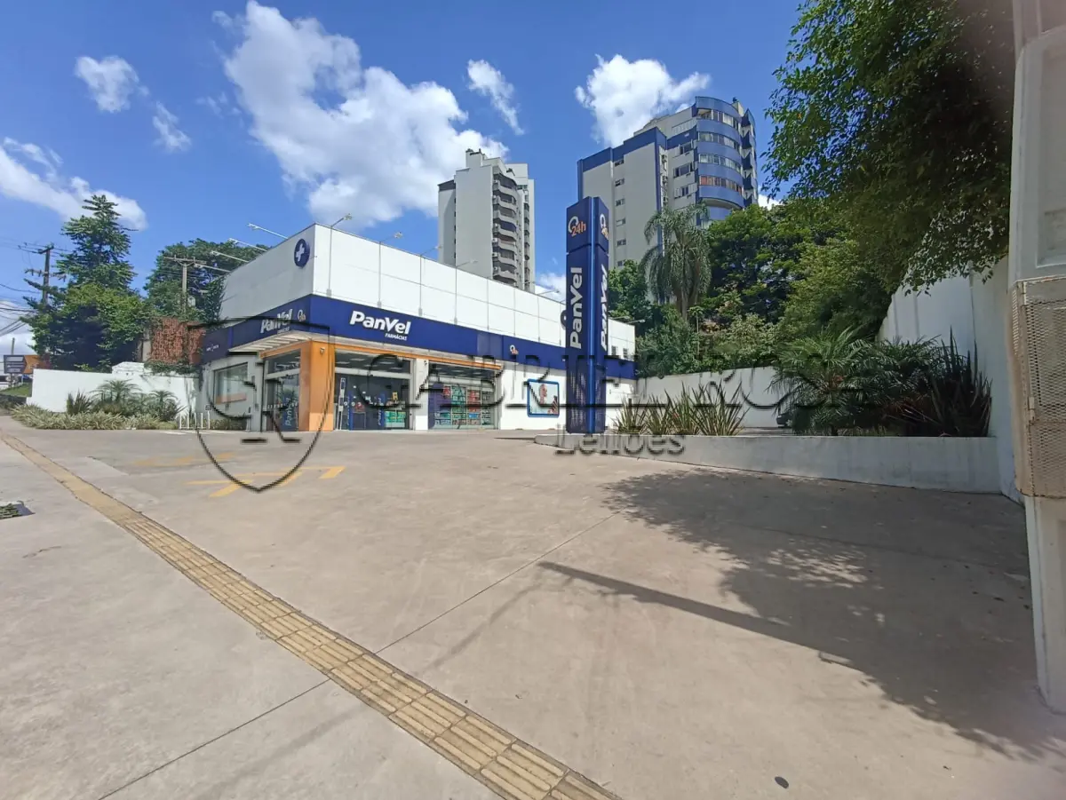 O prédio comercial de dois pisos, com 318,45 M² de área construída, e o respectivo terreno, situado na Rua Marcílio Dias, nº 2085, Bairro Boa Vista, Novo Hamburgo/RS. Registrado sob Matrícula nº 62.583 - Forma de Pagamento: À Vista, conforme determinação judicial