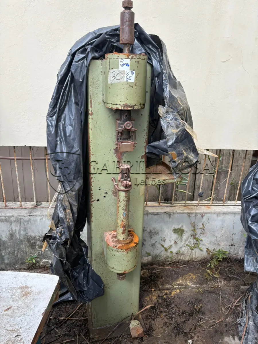 LOTE 085