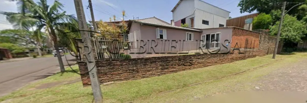 LOTE 002 - Um terreno com a área de 390,00 m², composto do lote 13 da quadra H, do Loteamento Sol Nascente, situado na Rua Novo Hamburgo, nº 438, Bairro Sol Nascente, Estância Velha - RS. Sobre o terreno há um prédio residencial de alvenaria, conforme consta no Laudo de Avaliação do Oficial de Justiça, o qual não encontra-se averbado. Registrado sob matrícula 40.007