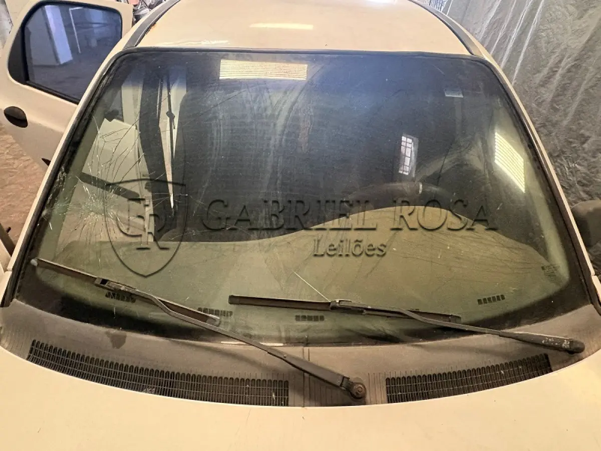 LOTE 002 - Chevrolet Celta 4P Spirit Flex, Ano/Modelo: 2005/2006, Cor: Branca, Placa: IMV4697