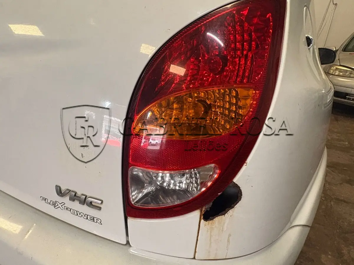 LOTE 002 - Chevrolet Celta 4P Spirit Flex, Ano/Modelo: 2005/2006, Cor: Branca, Placa: IMV4697
