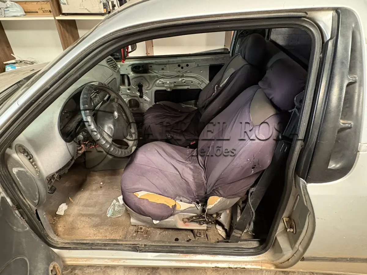 LOTE 002 - Ford Courier 1.6 L Gasolina, Ano/Modelo 2006/2007, Cor Prata, Placa INH5F51