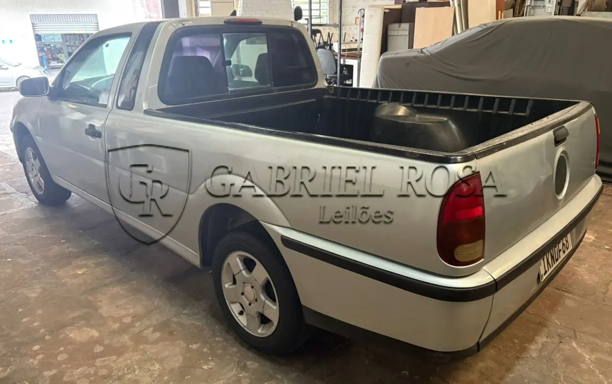 LOTE 007 - VW Saveiro Summer 1.8 Gasolina 2001/2002, Cor: Prata, Placa: IKN0F68 - EXTRAJUDICIAL