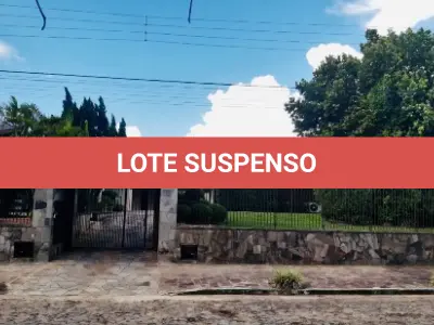 LOTE 002 - UMA CASA DE ALVENARIA, COM A ÁREA DE 164,83M2, SOB Nº 251 DA RUA HENRIQUE DIAS E A RESPECTIVA ÁREA DE TERRAS, COM 1.664,00M2, SITUADA NO BAIRRO LIRA, EM ESTÂNCIA VELHA/RS