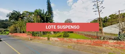 LOTE 002 - Uma casa de alvenaria própria para moradia, com a área construída de 330,17 m², terreno com mais ou menos 2.540,00 m², suas dependências, instalações e demais benfeitorias, situada na Rua Presidente Lucena, nº 4063, Bairro das Rosas, Estância Velha-RS, registrada sob matrícula 22.513