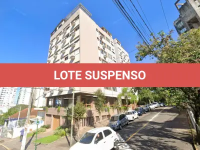 LOTE 003 - Box-Estacionamento nº 03 do Edifício Pedro Adams Filho, localizado no sub-solo, com a área privativa de 31,8800 m²,  situado na Rua Cristovão Colombo, nº 775, Bairro Vila Rosa, Novo Hamburgo/RS. Registrado sob matrícula 10.299