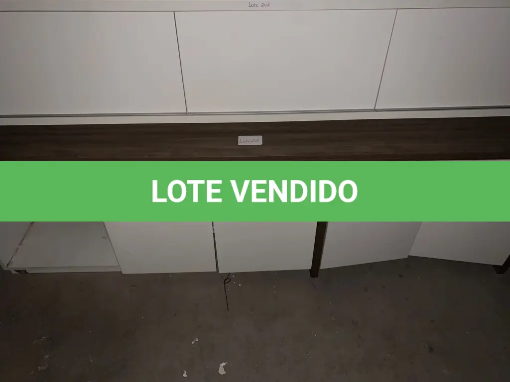 LOTE 208