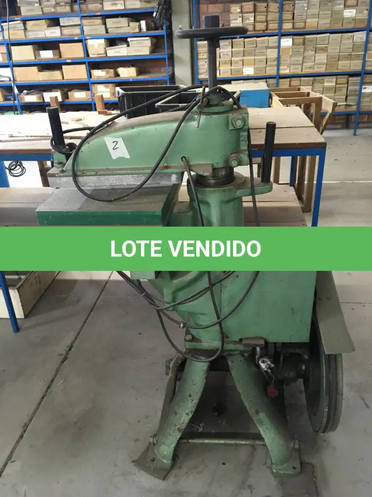 LOTE 058