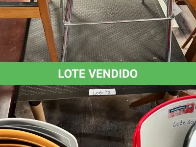 LOTE 093 - Mesa