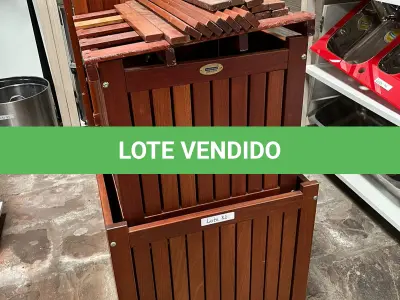 LOTE 082 - Cachepot
