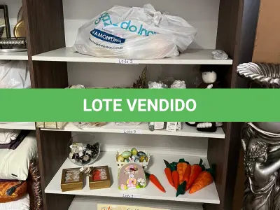 LOTE 009 - Decorações, entre outros