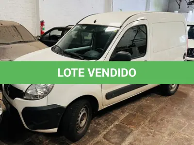 LOTE 001 - VEÍCULO I/RENAULT KANGOO EXPRESS HI-FLEX 1.6 16V, COR BRANCA, PLACA IXE9925, ANO/MODELO 2016/2017, RENAVAM 01084254759, CHASSI 8A1FC1605HL278661