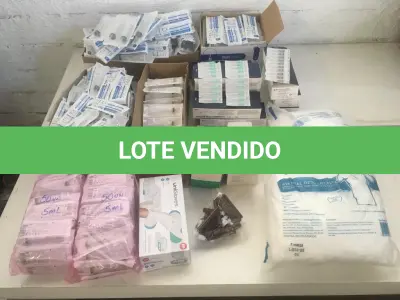 LOTE 009 - Agulhas, Tubos, Seringas, Luvas entre outros