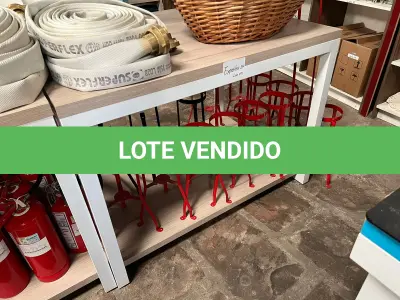 LOTE 184 - Expositores usados