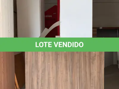 LOTE 195 - Móveis usados