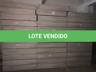 LOTE 185 - Módulos expositores usados