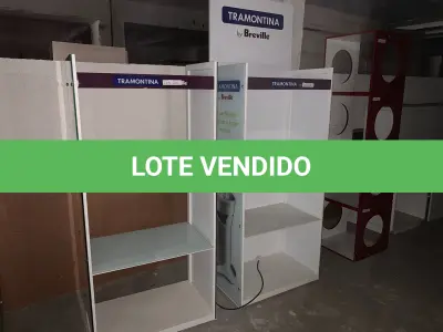 LOTE 206 - Expositores