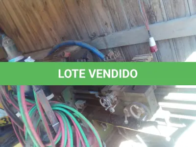 LOTE 040 - TORNO MECÂNICO