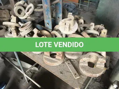 LOTE 062 - TAMPA PARA ROLETES