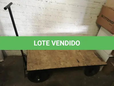 LOTE 024 - Carrinhos para transporte de cargas( 02 un )