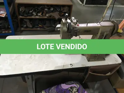 LOTE 065 - Máquina de costura