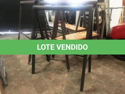 LOTE 048 - Cavaletes para transporte de couros e afins(06 un), e outros(01 un)