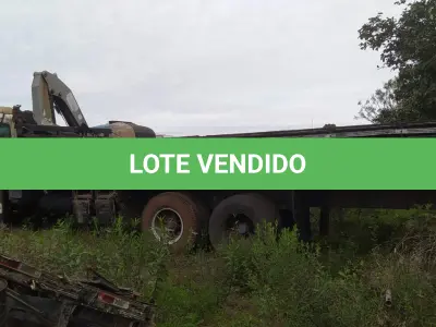 LOTE 004 - Caminhão Ford Cargo 2428 E Diesel 2008 com Guindaste Munck(marca TKA), Carroceria Aberta/Mec Operacinal, Cor Branca, Placa IOO2484. Características Especiais: Terceiro Eixo: Origem: Adaptado