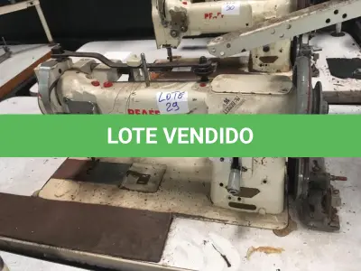 LOTE 029 - Máquinas de costura( 02 un )