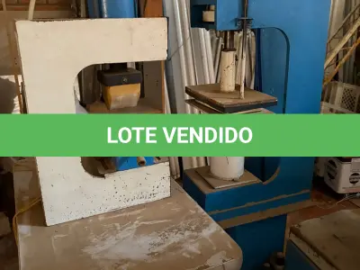 LOTE 106 - Máquinas de prensar( 02 un )