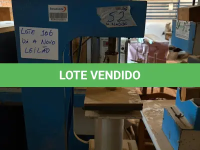 LOTE 106 - Máquinas de prensar( 02 un )