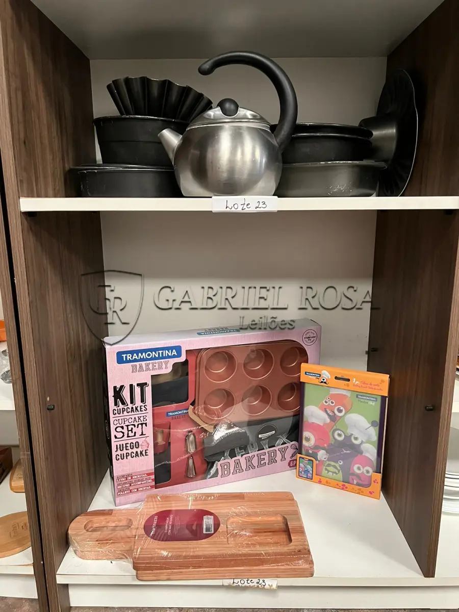 LOTE 023 - Utensílios de cozinha