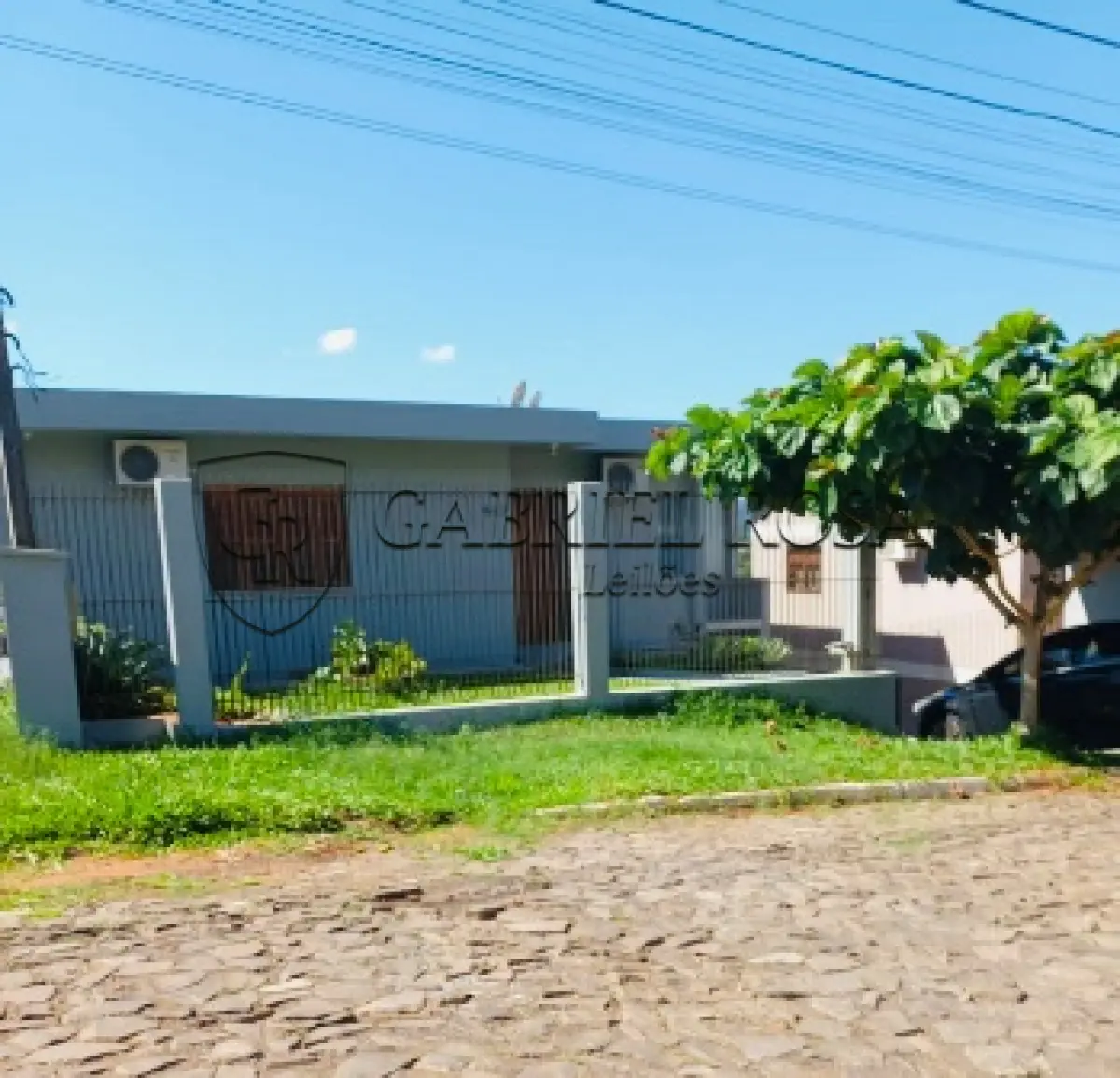 LOTE 001 - UM TERRENO UM TERRENO COM SUAS BENFEITORIAS SITUADO NO BAIRRO BELA VISTA, EM ESTÂNCIA VELHA/RS, COMPOSTO DO LOTE 10 DA QUADRA 61 DO LOTEAMENTO BELA VISTA III, COM ÁREA DE 360 M²