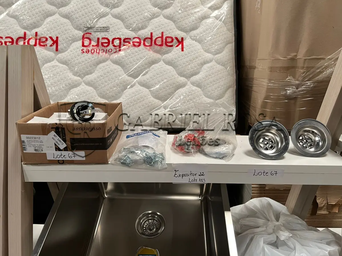 LOTE 003 - Ralos de pia e acessórios para cubas